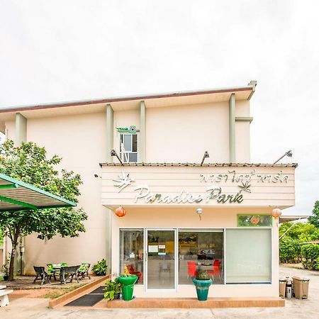 Oyo 306 Paradise Park Laemchabang Si Racha Exterior foto